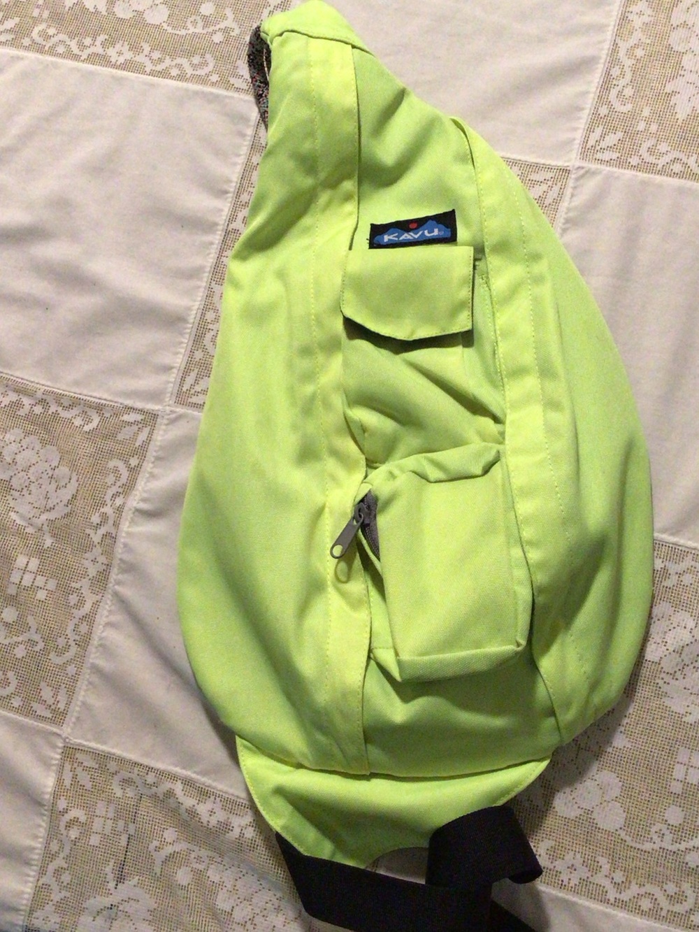 Kavu Neon yellow greenish bag